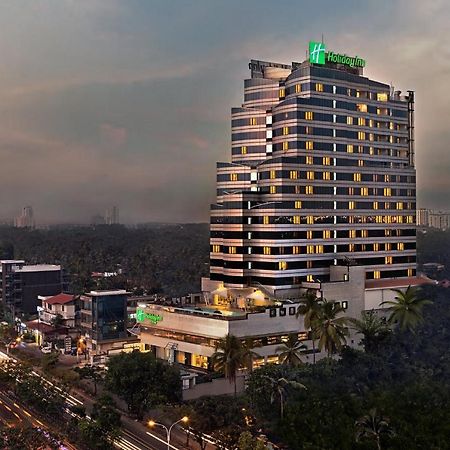 Holiday Inn Cochin By Ihg Kochi Zewnętrze zdjęcie Holiday Inn Colombo